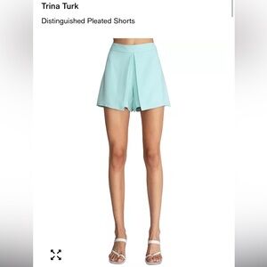 NWT Trina Turk Distinguished Shorts and Skort in Color Aqua Size 4